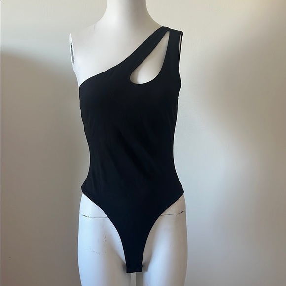 Timing Black One-Shoulder Bodysuit Size M - Picture 2 of 7